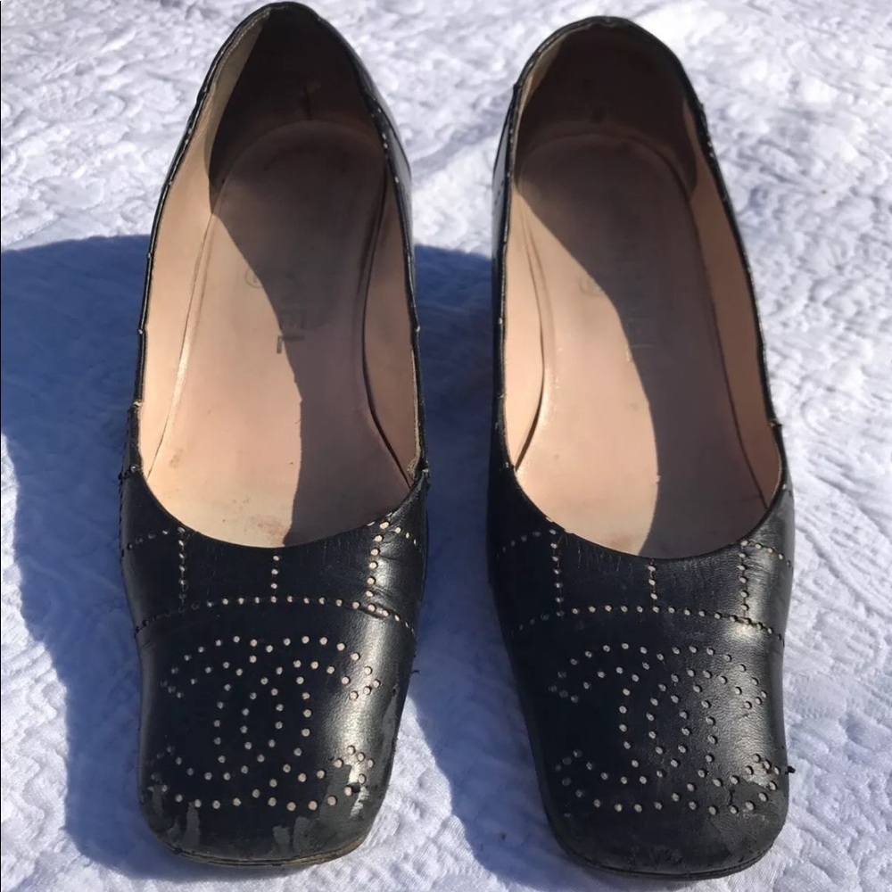 CHANEL Slip-On Black Leather Shoes US 6; EU 36 - Picture 1 of 8